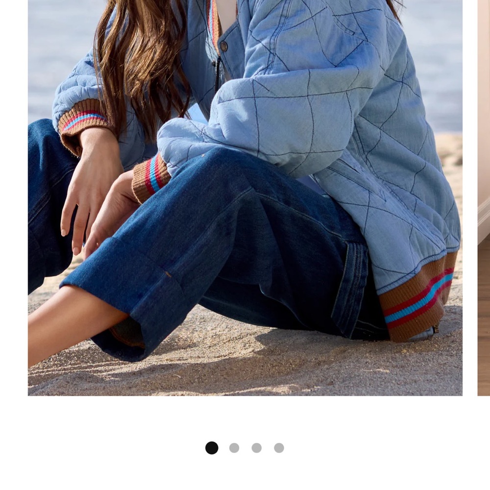 Women’s Classic Straight-Leg Jeans in Dark Blue